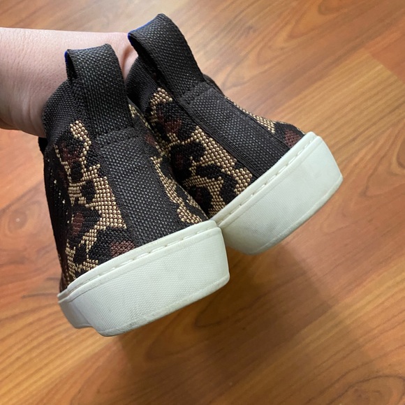 ROTHY’S The Chelsea boots sneakers slip on comfort cheetah wildcat leopard 5.5 - Picture 7 of 9